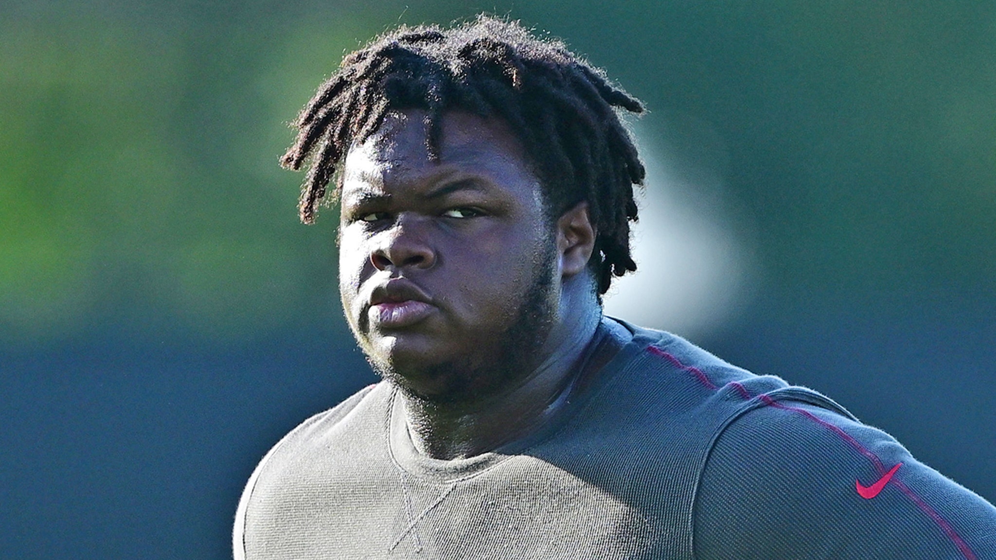 Desmond Watson, Heaviest Player In NFL History, Cut By Tampa Bay Buccaneers